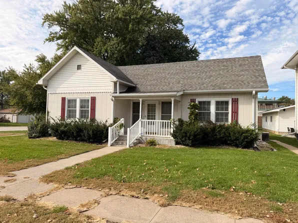 120 S 2nd Ave, Logan, IA 51546