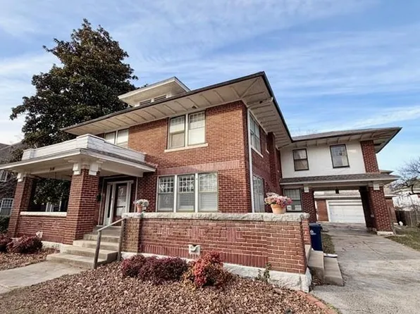 318 E Locust St, Independence, KS 67301