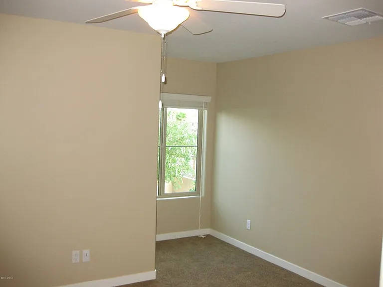 1163 E Cedar St — Photo 10