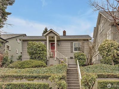 5217 38th Avenue NE, Seattle, WA, 98105