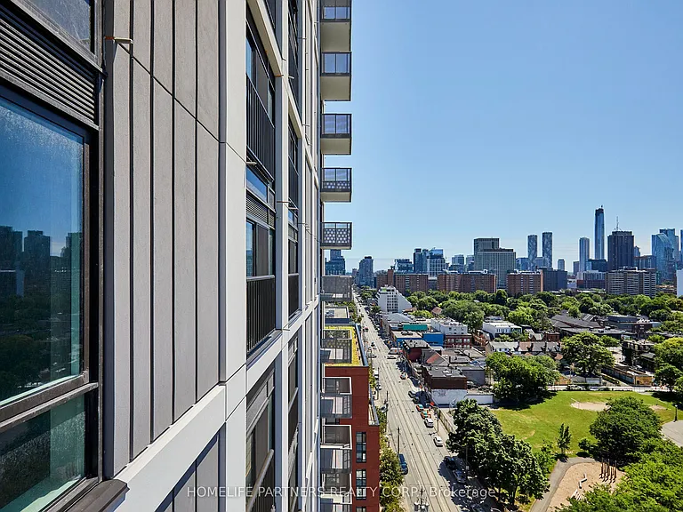 10 Oak St #1107 — Photo 27
