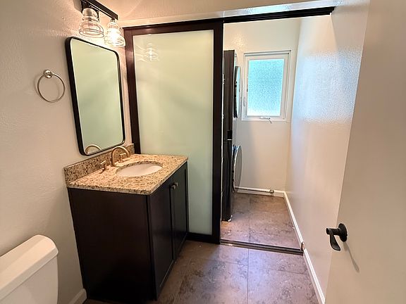 5th image of 4846 McConnell Ave