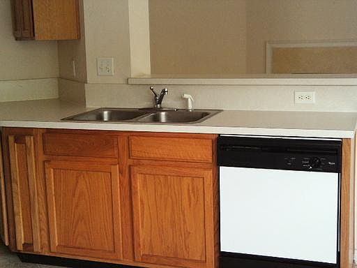 5th image of 1412 Heather Glen Ln