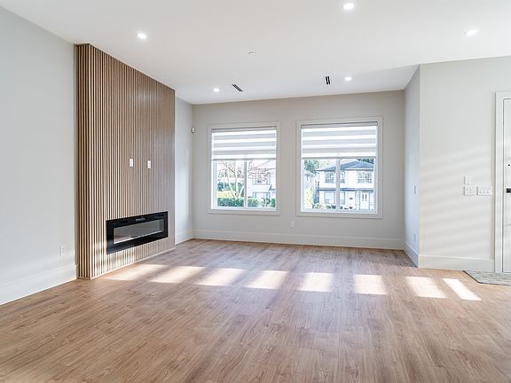 2nd image of 1533 Manning Ave