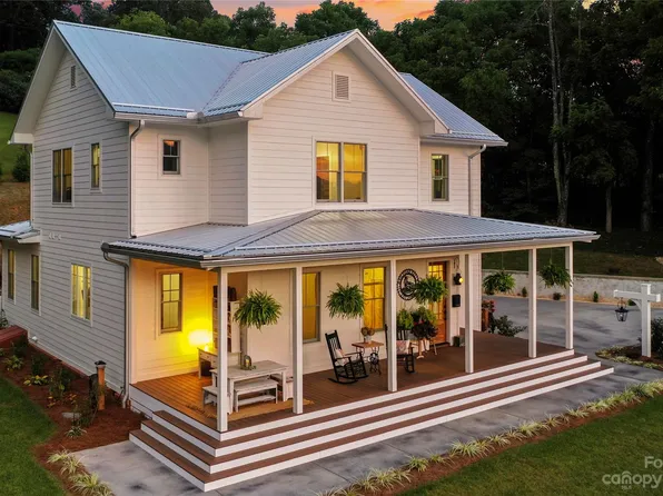 262 Vance St, Waynesville, NC 28786