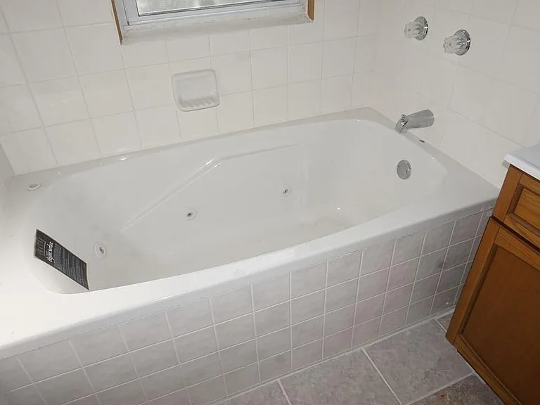 2601 Cottonwood Ct — Photo 8