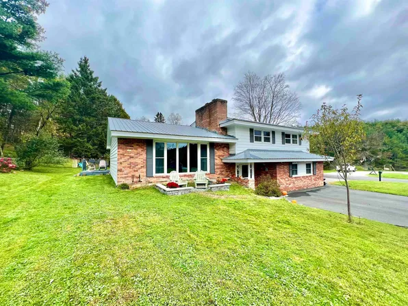 227 Waterman Circle, St. Johnsbury, VT 05819