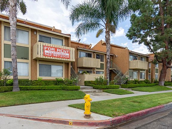 3rd image of 7430 Crescent Ave APT 303