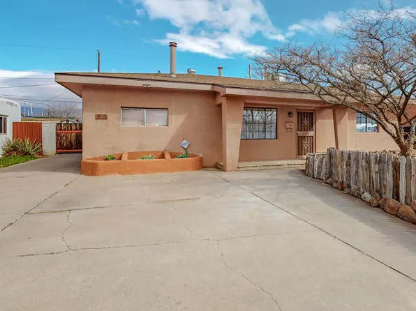324 General Somervell St NE, Albuquerque, NM 87123