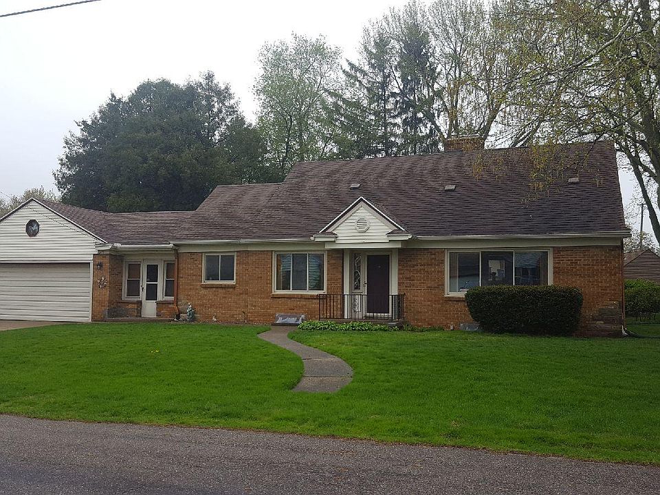 1st image of 1406 Parkhurst Ave NW