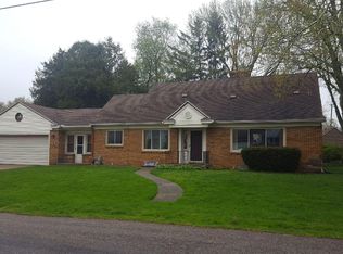 1406 Parkhurst Ave NW, Grand Rapids, MI 49504