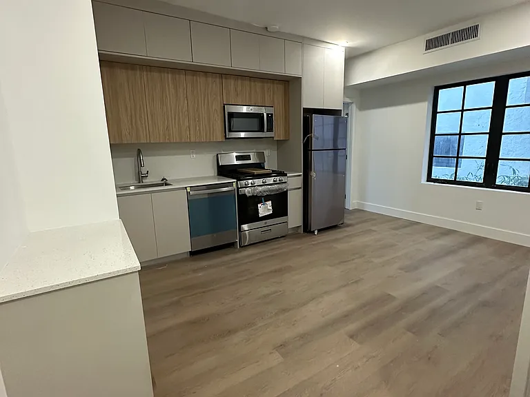 1619 Jefferson Ave — Photo 20
