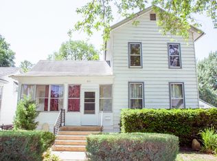 311 E 3rd St, Momence, IL 60954