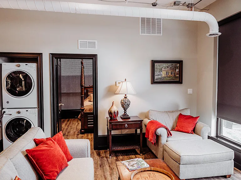275 S Limestone St #115 — Photo 25