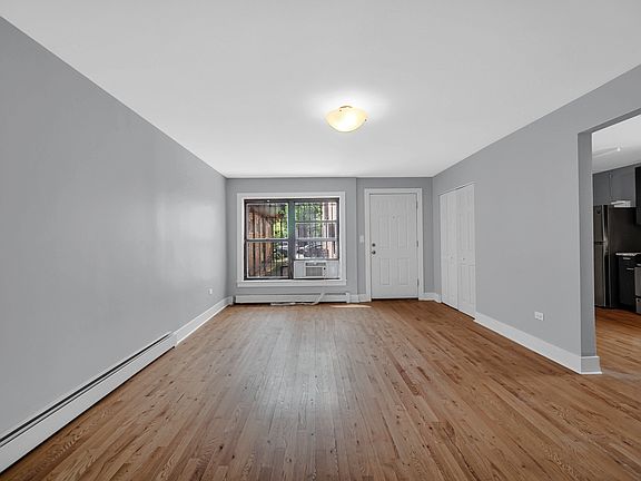 5th image of 2620 W Foster Ave APT 1