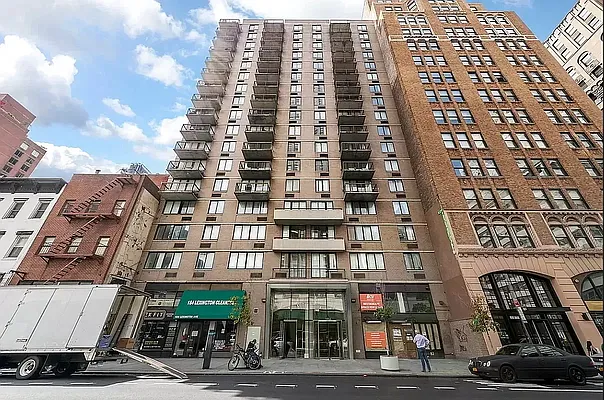 Rented by Metropolitan Property Group | media 12