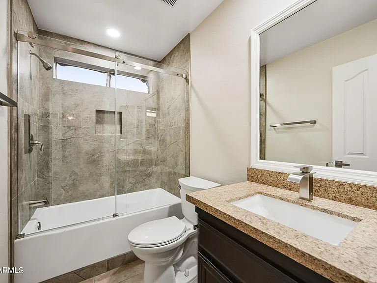 1330 S 121st Dr — Photo 17