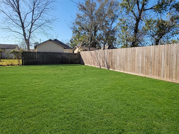 4th image of 7222 San Angelo St