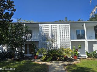 161 Kenmore Ave, Biloxi, MS 39531