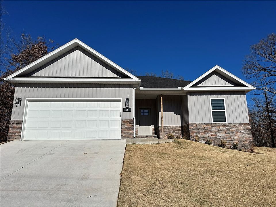 1st image of 15 Tarbolten Ln