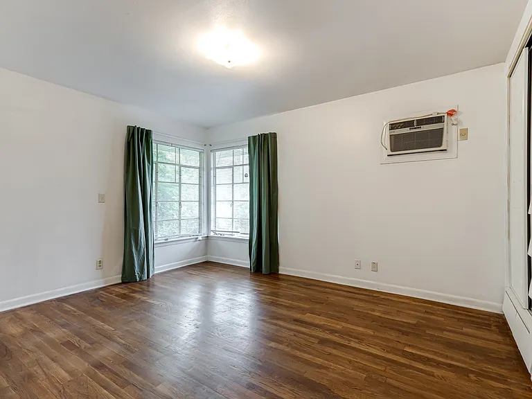 354 Brettonwood Dr #1 — Photo 20