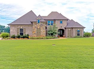 71 Grand Haven Dr, Jackson, TN 38305