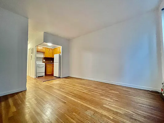 Rented by J PRESTON AND ASSOCIATES INC | media 2