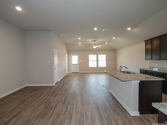 4th image of 4354 Southton Woods