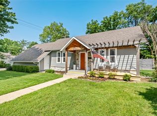 201 SW East St, Bentonville, AR 72712