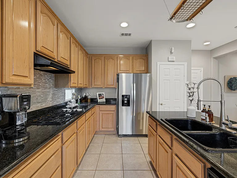 10226 Early Morning Ave — Photo 28