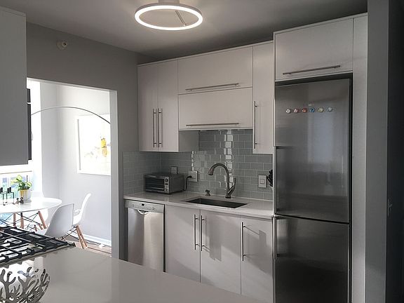 2nd image of 645 N Kingsbury St APT 1102