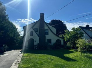 365 Old Mamaroneck Rd, White Plains, NY 10605