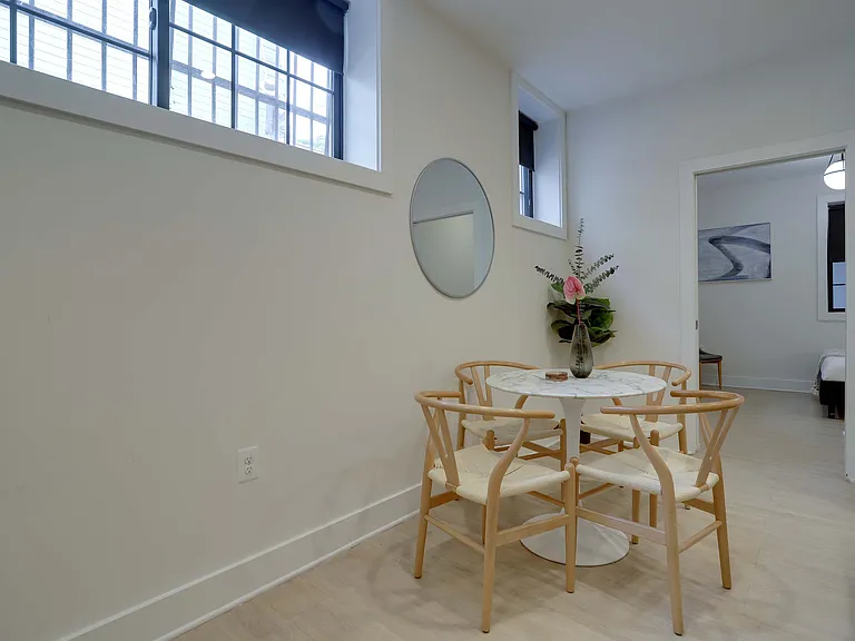 712 G St SE #B1 — Photo 15