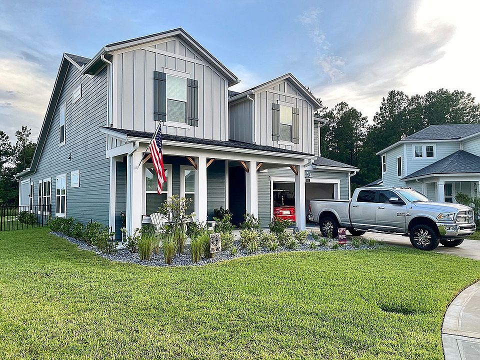 1st image of 129 Cabot Pl