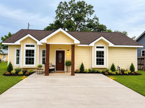 903 Harris Ave, Pasadena, TX 77506