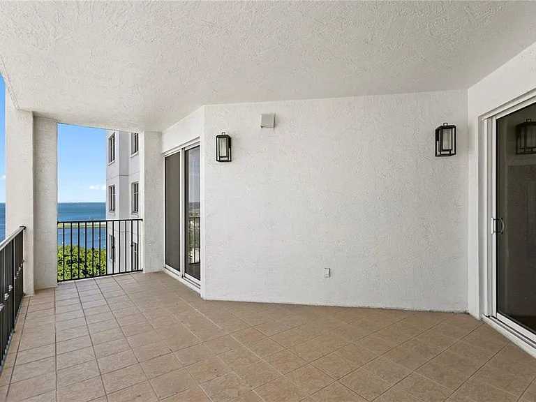 300 Beach Dr NE #1201 — Photo 39
