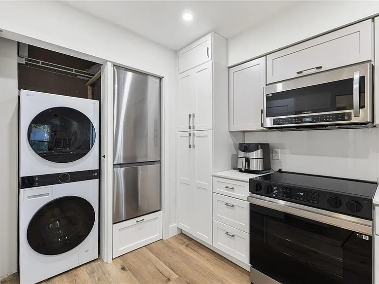 5606 Blue Shadows Ct #10 — Photo 3