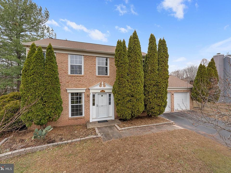 1st image of 10140 Forest Hill Cir