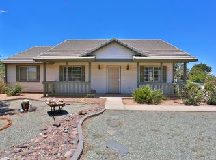 7450 3rd Ave, Hesperia, CA 92345