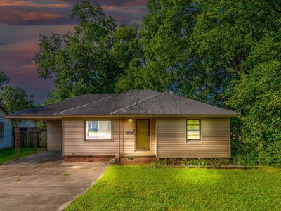 1300 Parkway Dr, N Little Rock, AR, 72118