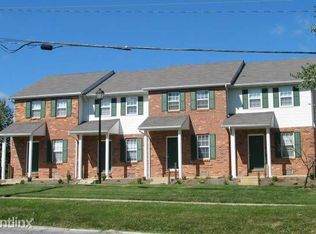 10 Goshen View Dr APT D, Glen Carbon, IL 62034