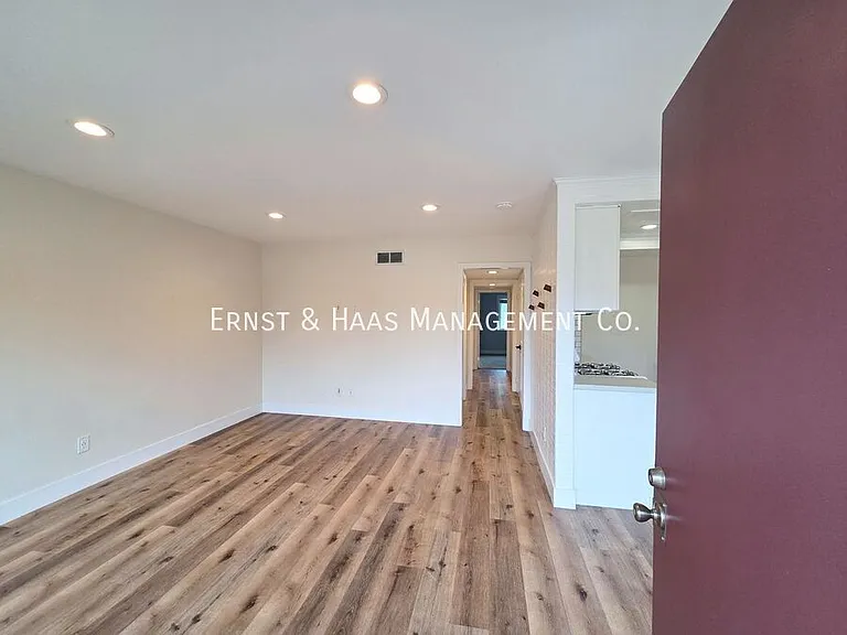 16850 Sierra Vista Way — Photo 3