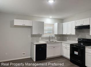 8025 Filltop St, Houston, TX 77028