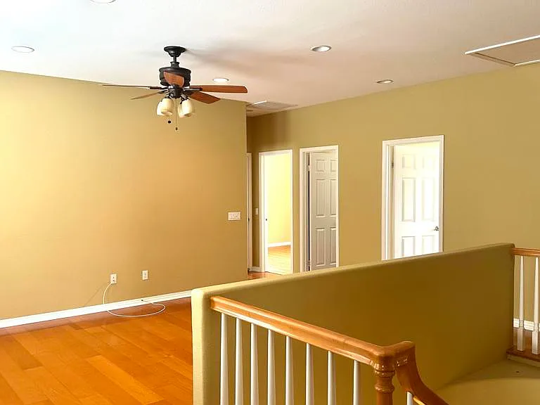 361 Cottages Ct — Photo 11