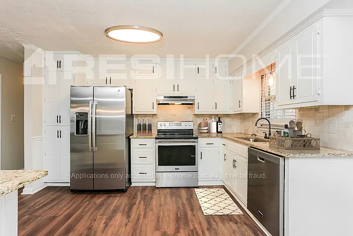 Building Photo - 1798 Brandy Woods Dr SE