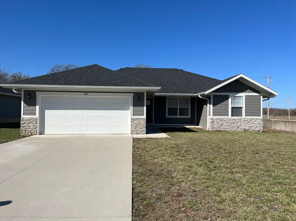 836 N Vermillion Dr, Strafford, MO 65757
