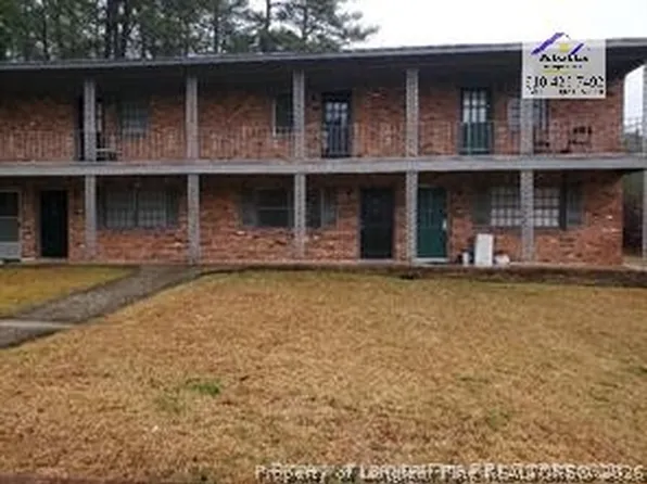 4213 S Dowfield Dr, Fayetteville, NC 28311
