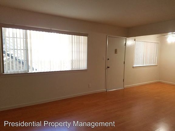 5th image of 637 Kirkland Dr APT 2