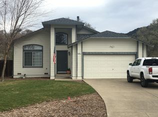 651 Tehuacan Rd, Ukiah, CA 95482