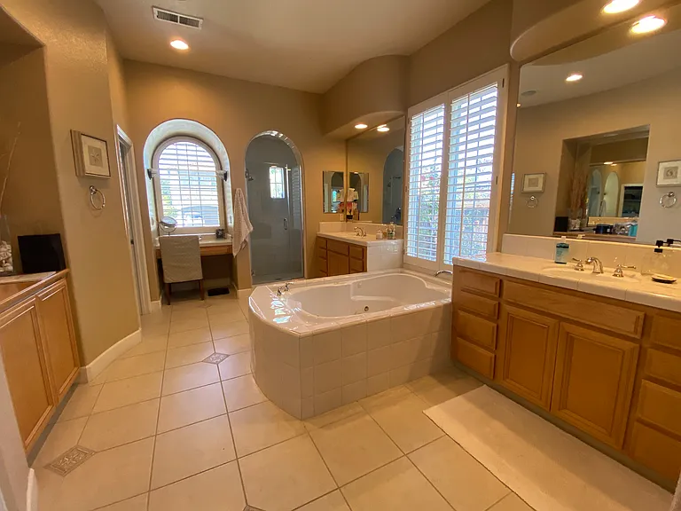 4204 Lilac Ridge Rd — Photo 14